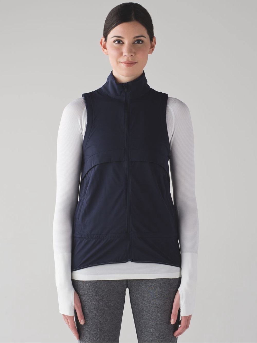 Lululemon Kicking Asphalt Vest in Midnight Navy Size 4 Activewear Running Train